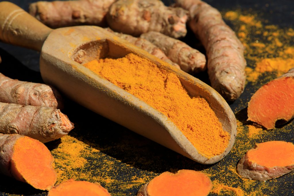 Best Rejuvenating Anti-Aging Herbs, Spices, And Flavorings For Women : TURMERIC