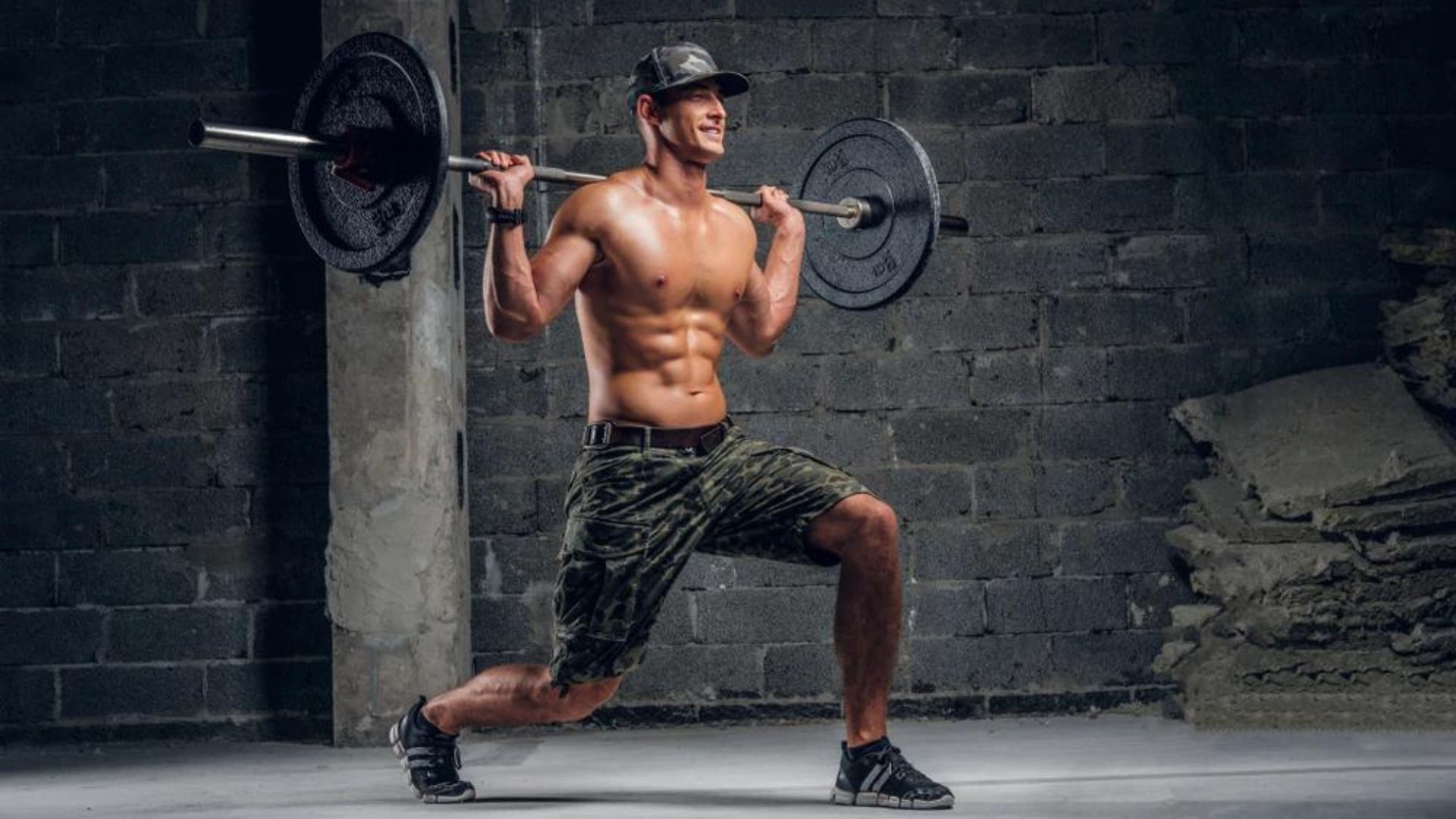 The Barbell Reverse Lunge