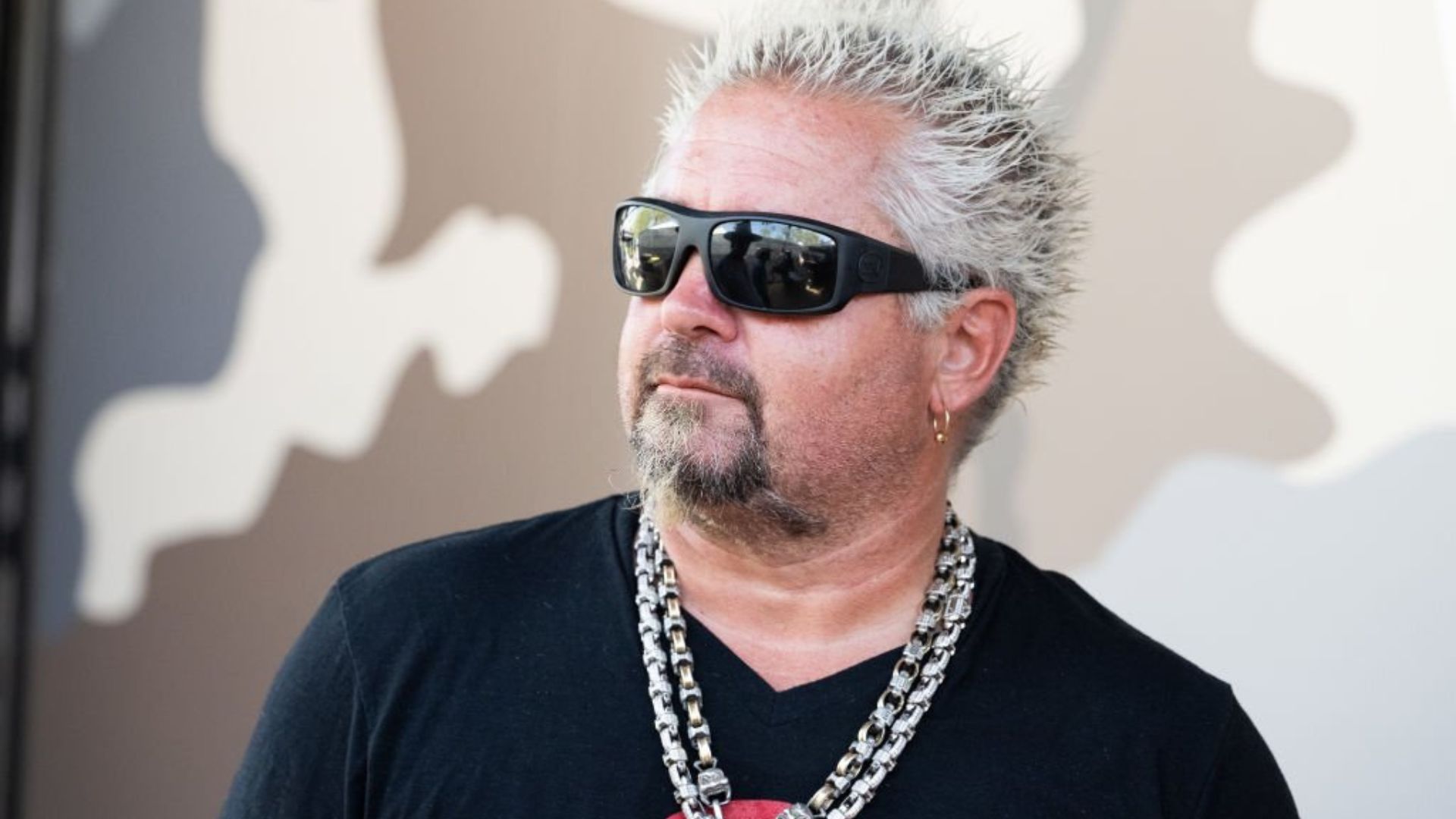 Full Story Of Guy Fieri's Weight Loss And Diet Plan Could Surprise You