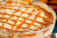 Pumpkin Spice Caramel Cheesecake Dip