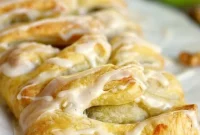 Effortless Homemade Apple Strudel