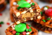 Reese’s Peanut Butter Holiday Pretzel Bites