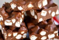 Effortless Fantasy Bars: 4 Ingredients, 5 Minutes