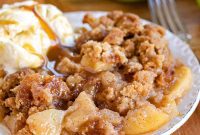 Golden Apple Crumble Bake