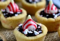 Peppermint Dream Dark Chocolate Cookie Cups