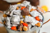 Peanut Butter Chocolate Dusted Treat