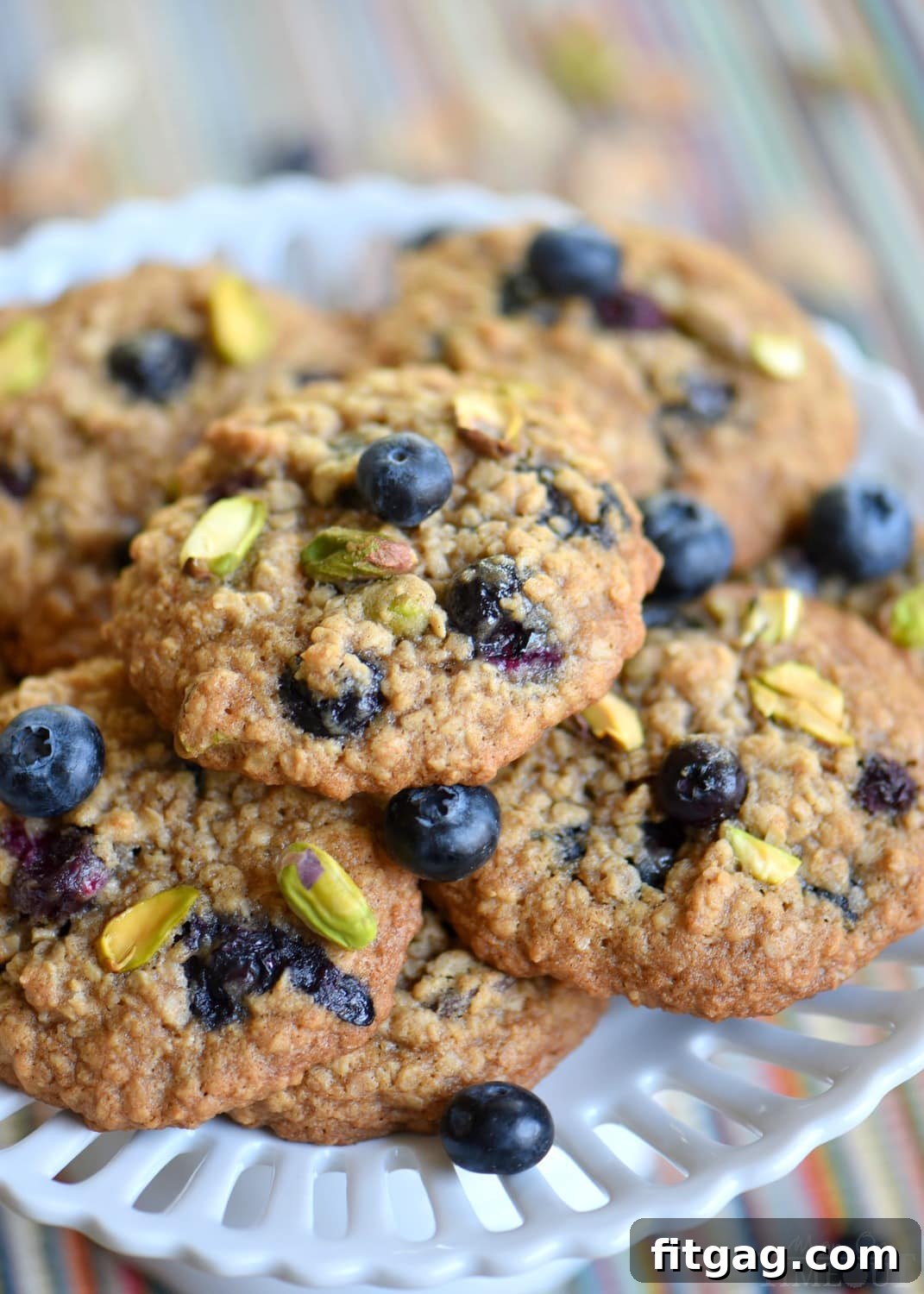 blueberry-pistachio-oatmeal-cookies-recipe