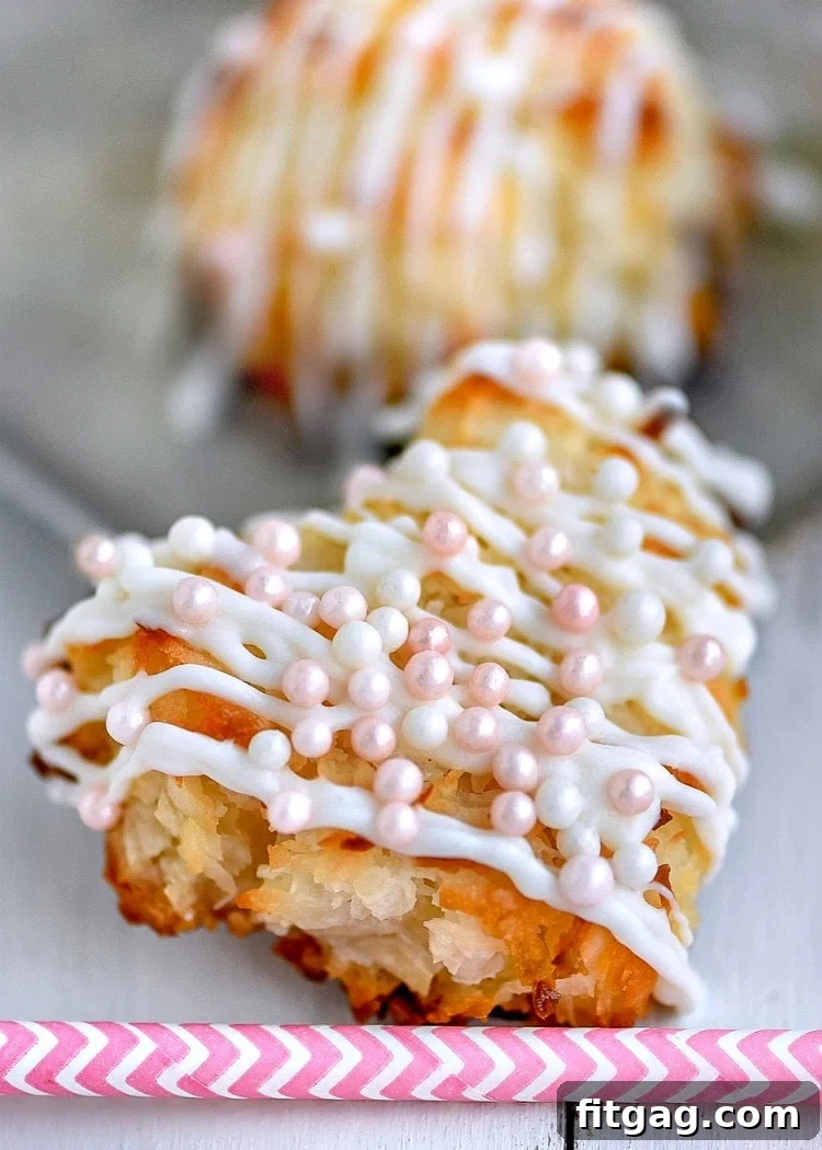 Cute Heart-Shaped Coconut Macaroons Heart-shaped coconut macaroons for Valentine's Day